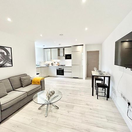 Queens Luxury Apartments Wembley Stadium - ลอนดอน ภายนอก รูปภาพ