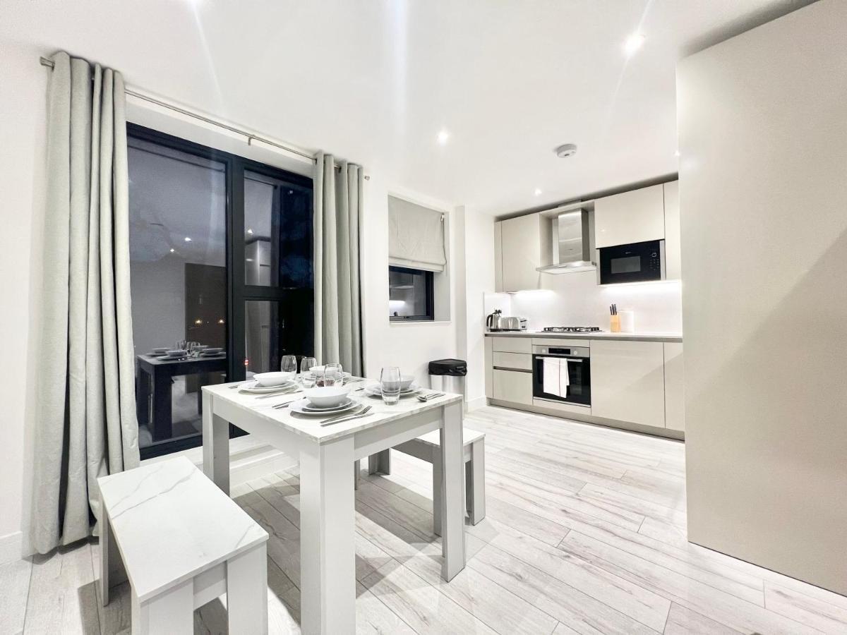 Queens Luxury Apartments Wembley Stadium - ลอนดอน ภายนอก รูปภาพ