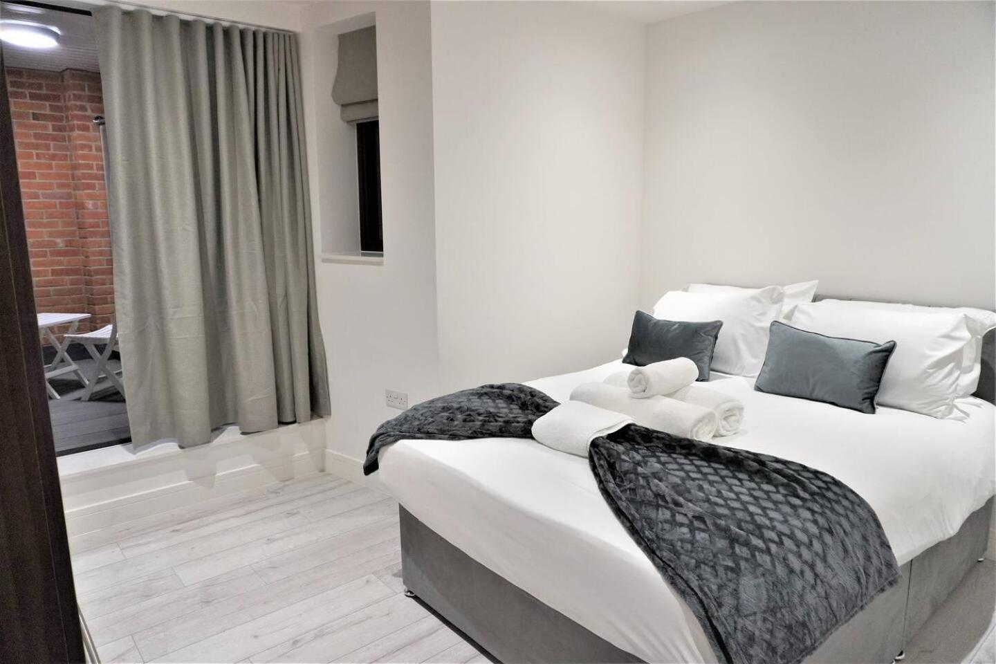 Queens Luxury Apartments Wembley Stadium - ลอนดอน ภายนอก รูปภาพ