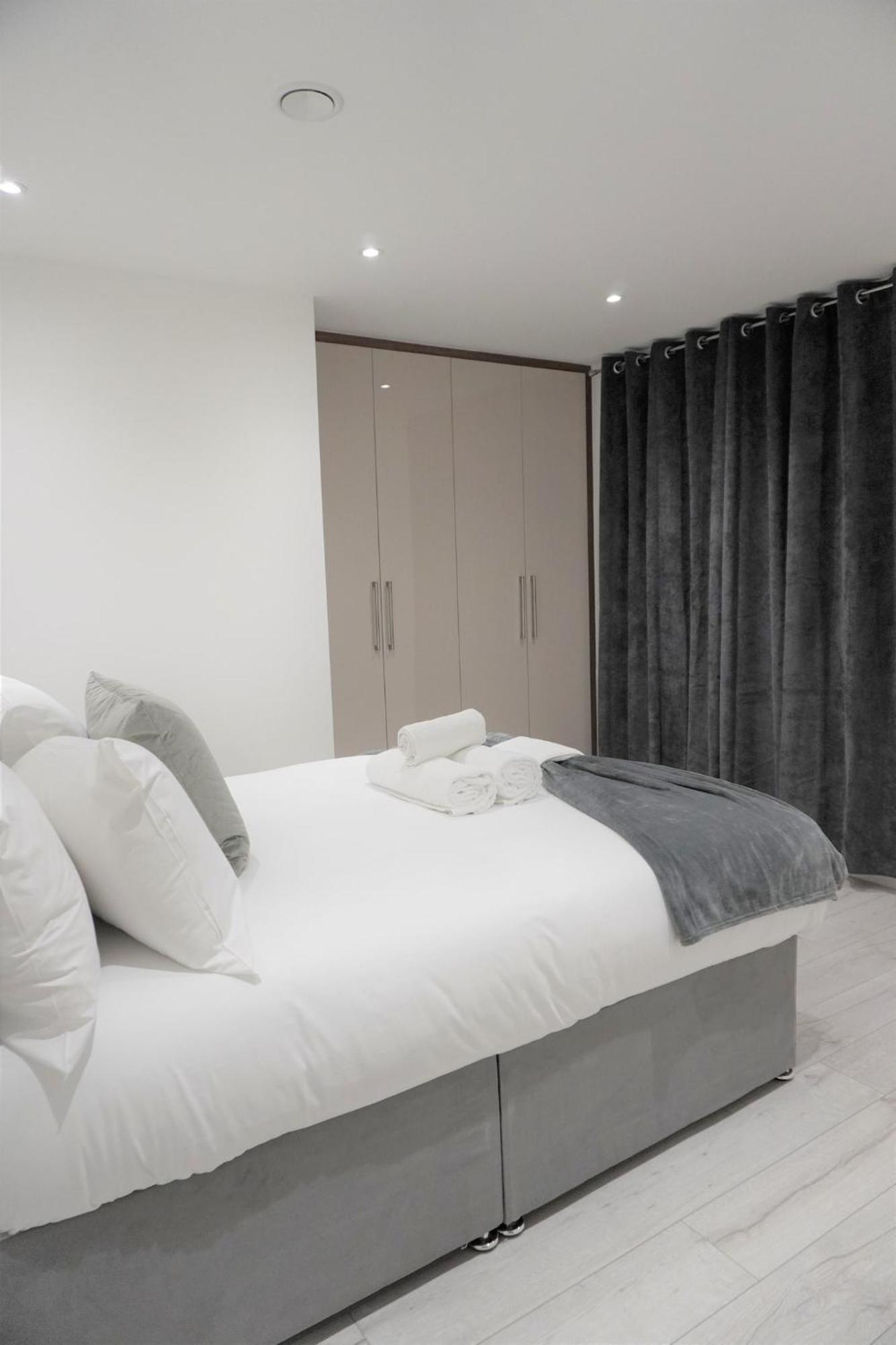 Queens Luxury Apartments Wembley Stadium - ลอนดอน ภายนอก รูปภาพ