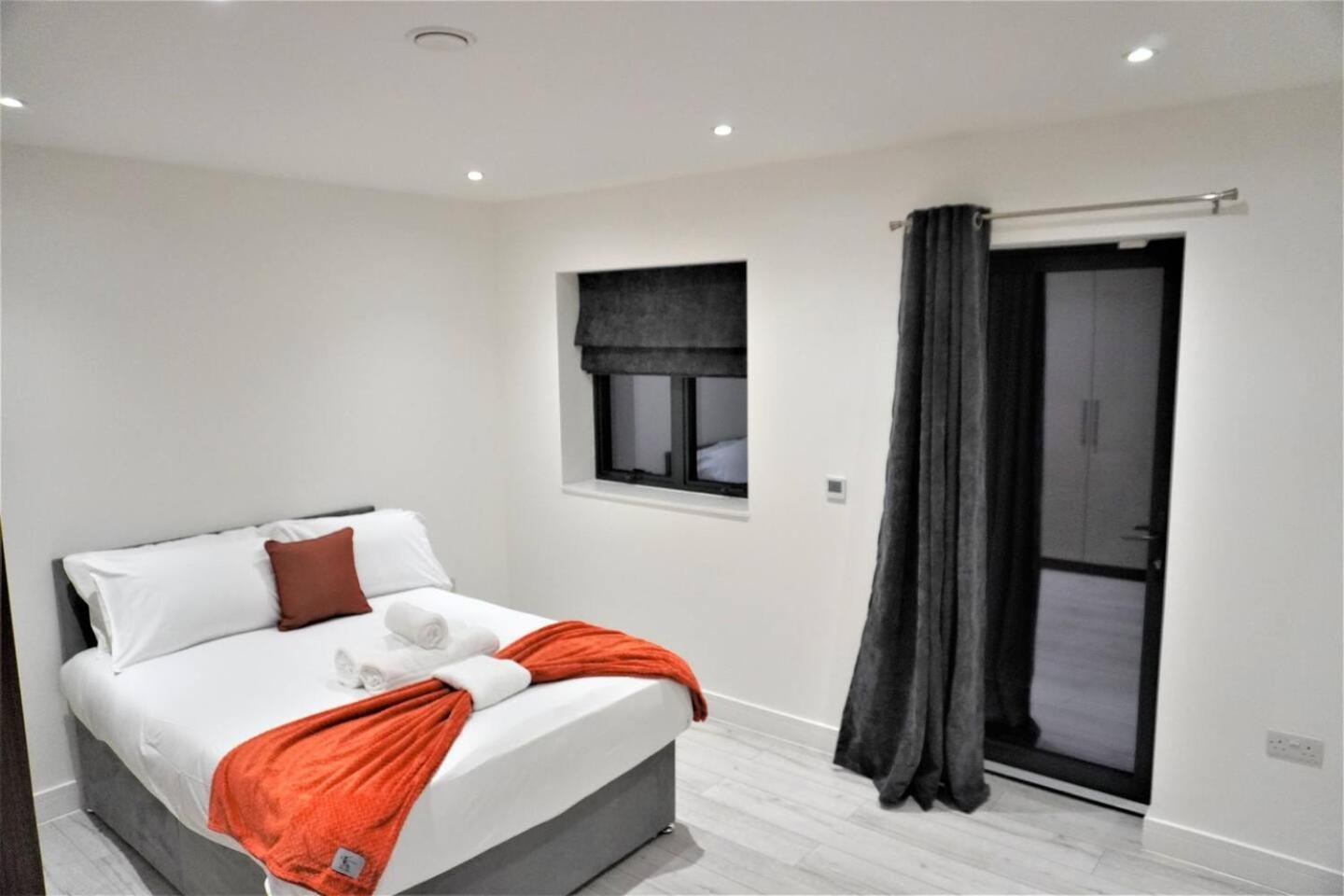 Queens Luxury Apartments Wembley Stadium - ลอนดอน ภายนอก รูปภาพ