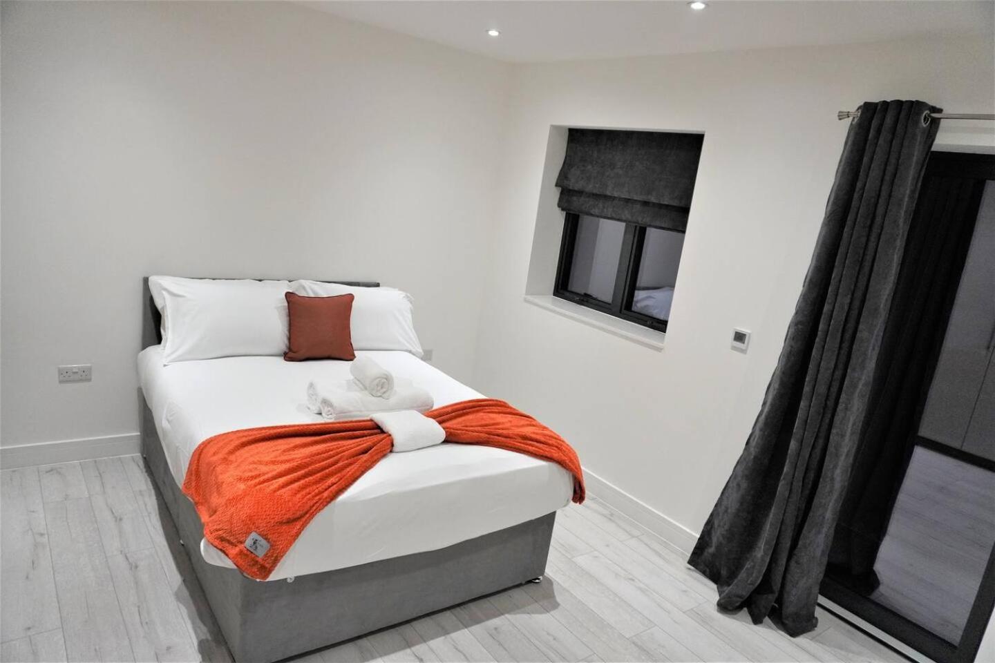 Queens Luxury Apartments Wembley Stadium - ลอนดอน ภายนอก รูปภาพ