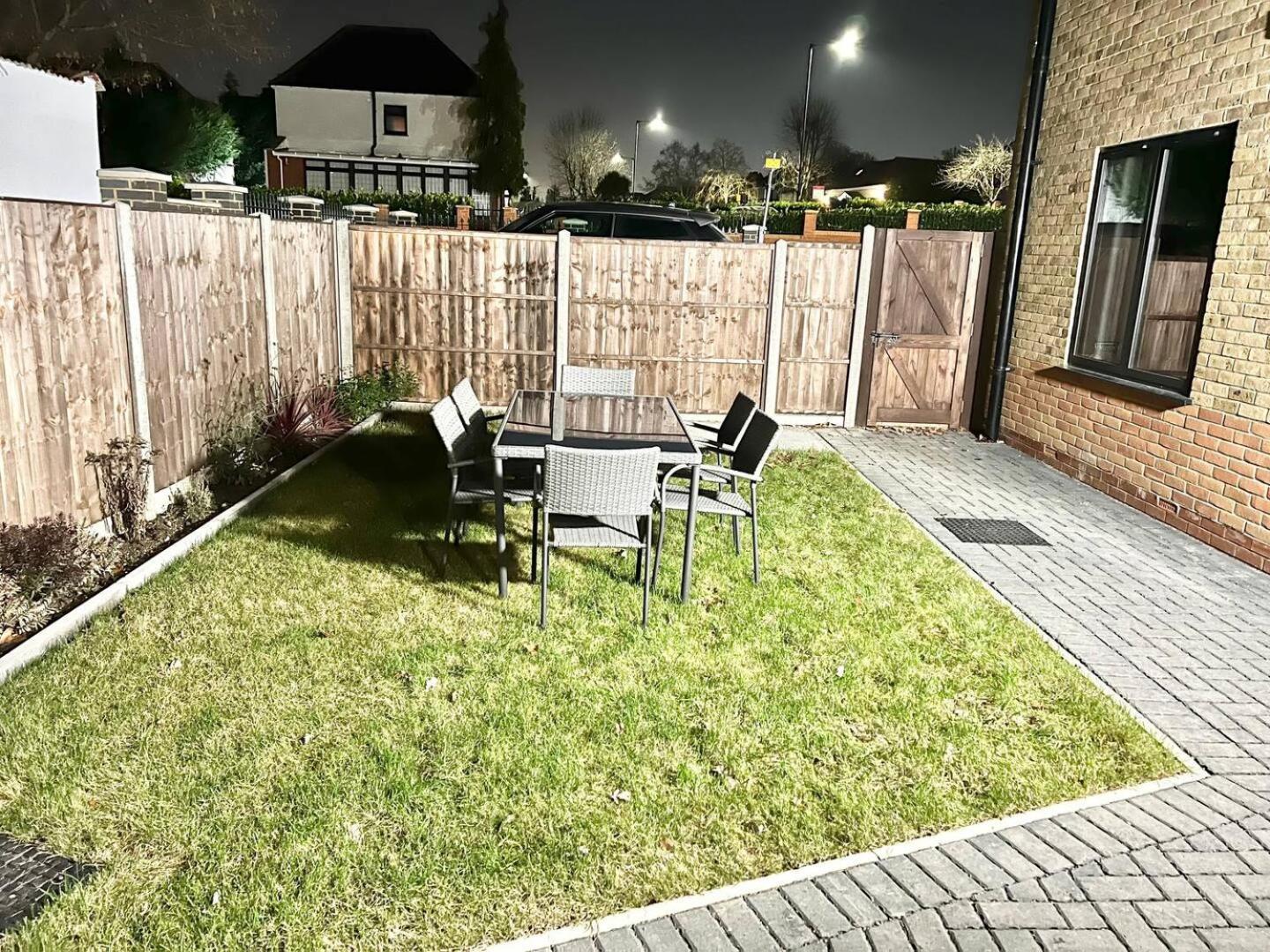 Queens Luxury Apartments Wembley Stadium - ลอนดอน ภายนอก รูปภาพ