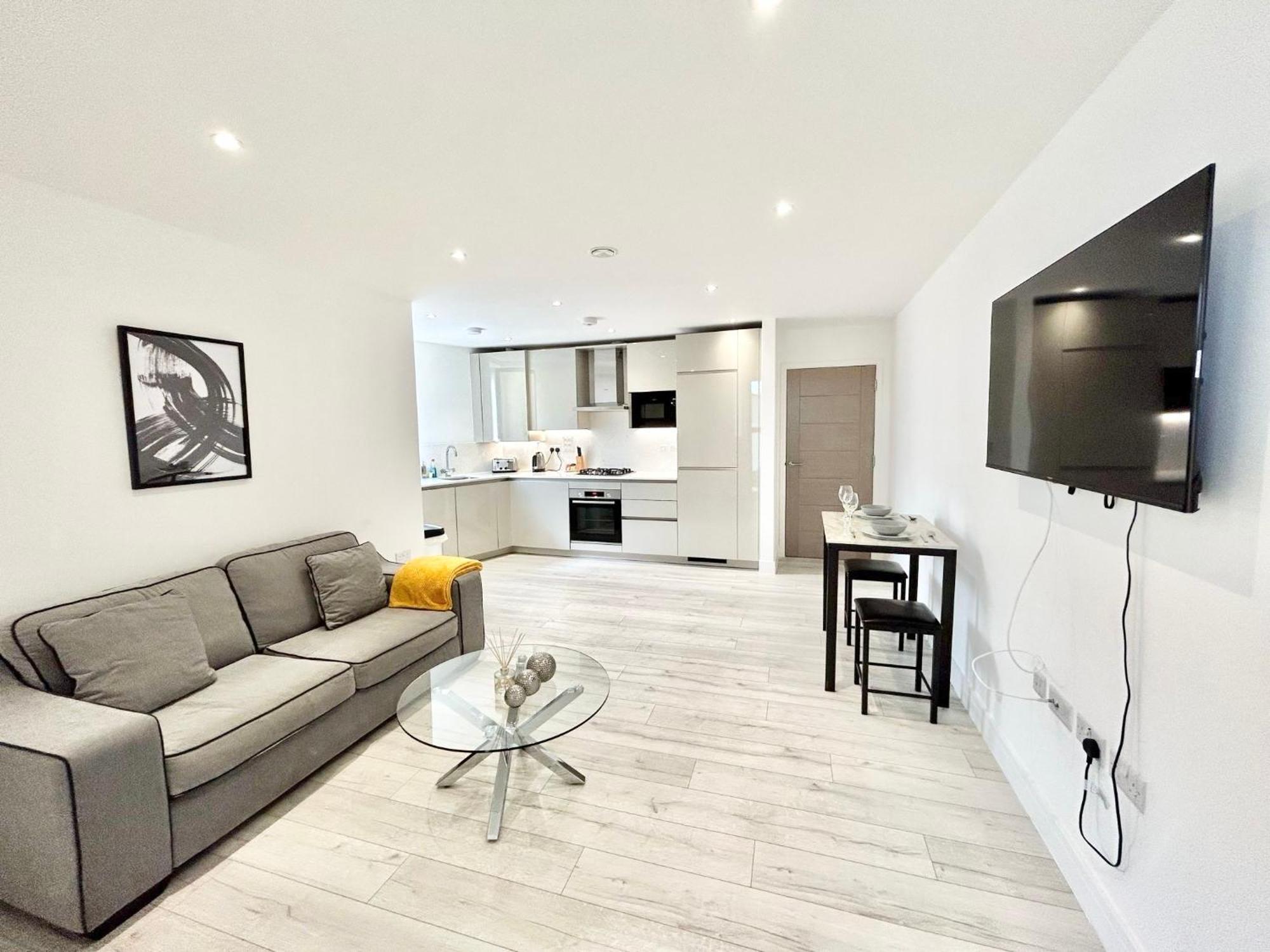 Queens Luxury Apartments Wembley Stadium - ลอนดอน ภายนอก รูปภาพ
